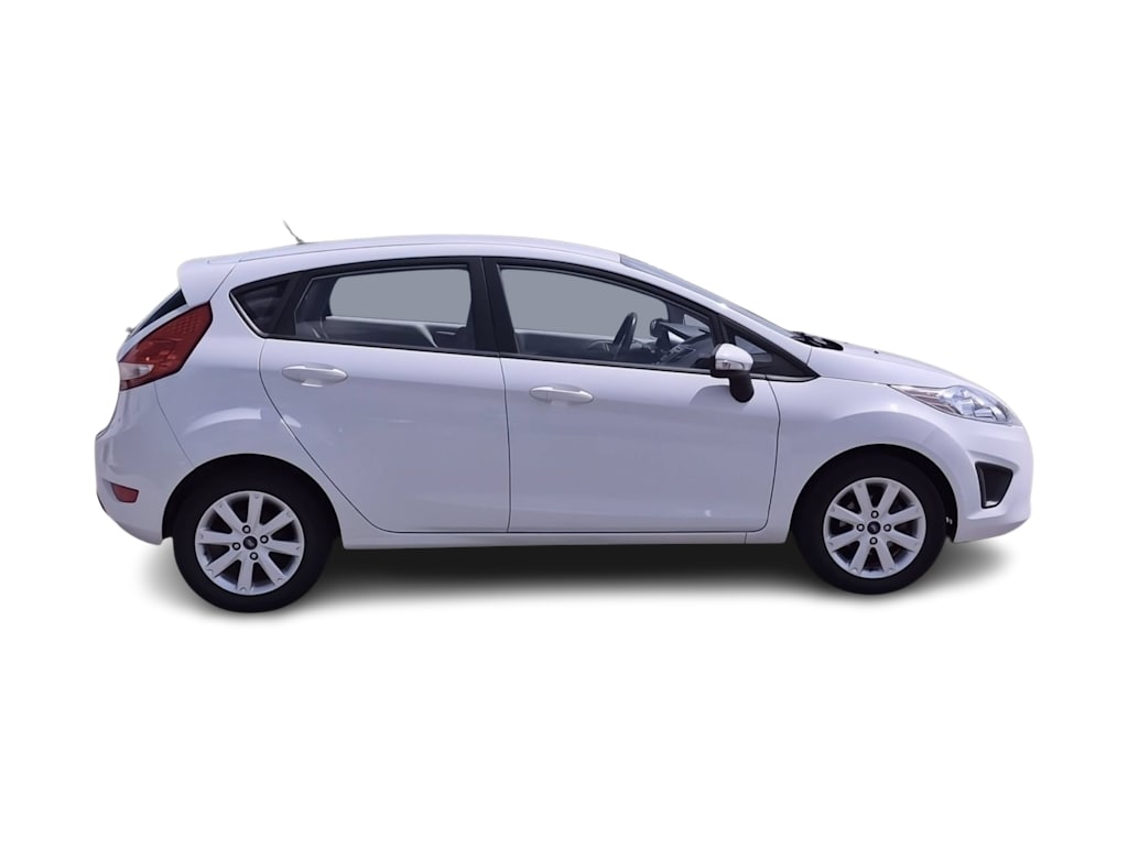 Thumbnail: 2013 Ford Fiesta - 22