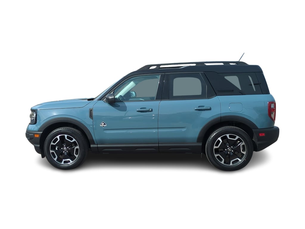Thumbnail: 2023 Ford Bronco Sport - 3