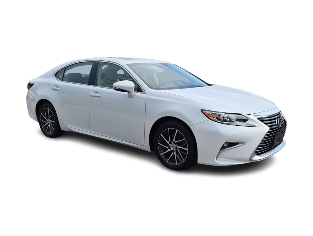 Thumbnail: 2017 Lexus ES - 19