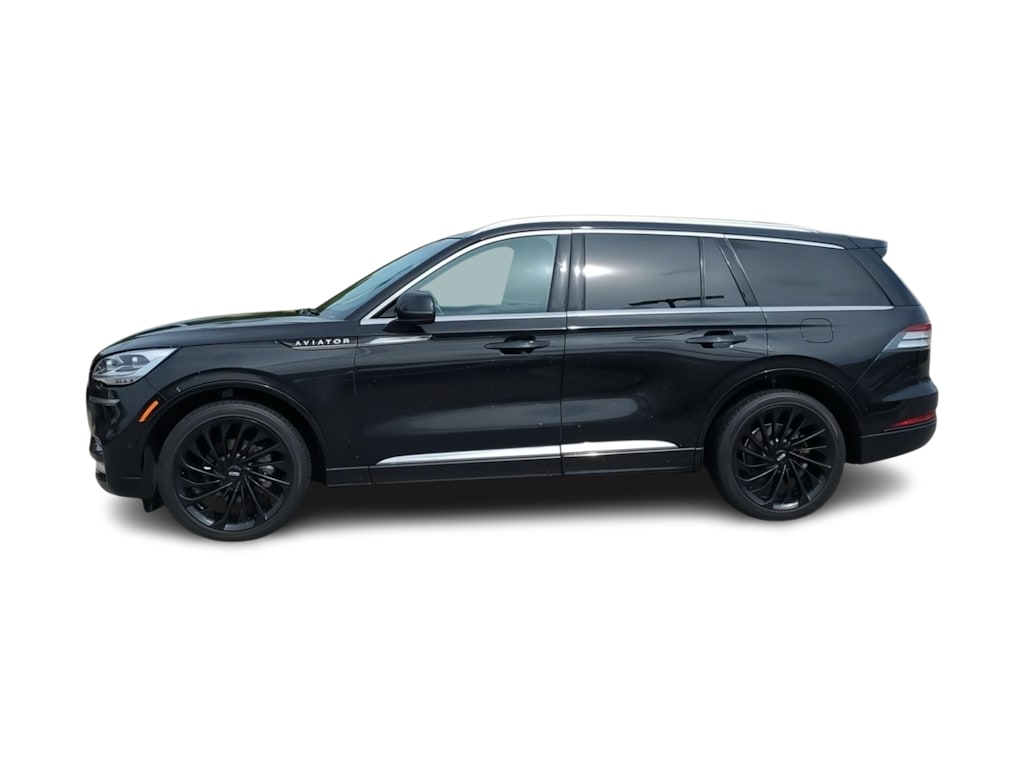 Thumbnail: 2022 Lincoln Aviator - 3
