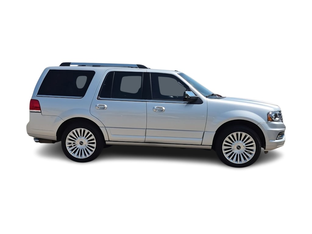 Thumbnail: 2017 Lincoln Navigator - 22