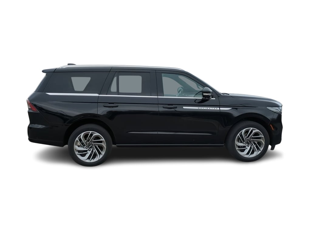 Thumbnail: 2025 Lincoln Navigator - 19