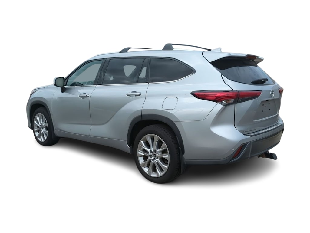 Thumbnail: 2021 Toyota Highlander - 3