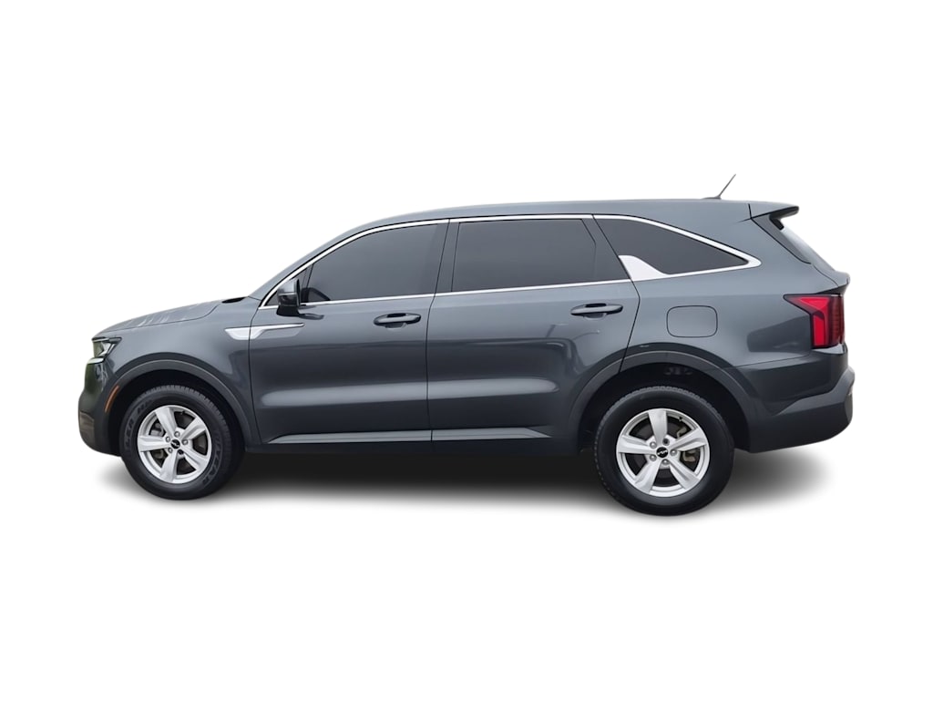 Thumbnail: 2023 Kia Sorento - 3