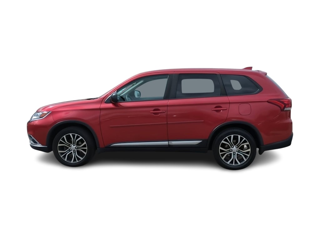 Thumbnail: 2018 Mitsubishi Outlander - 3