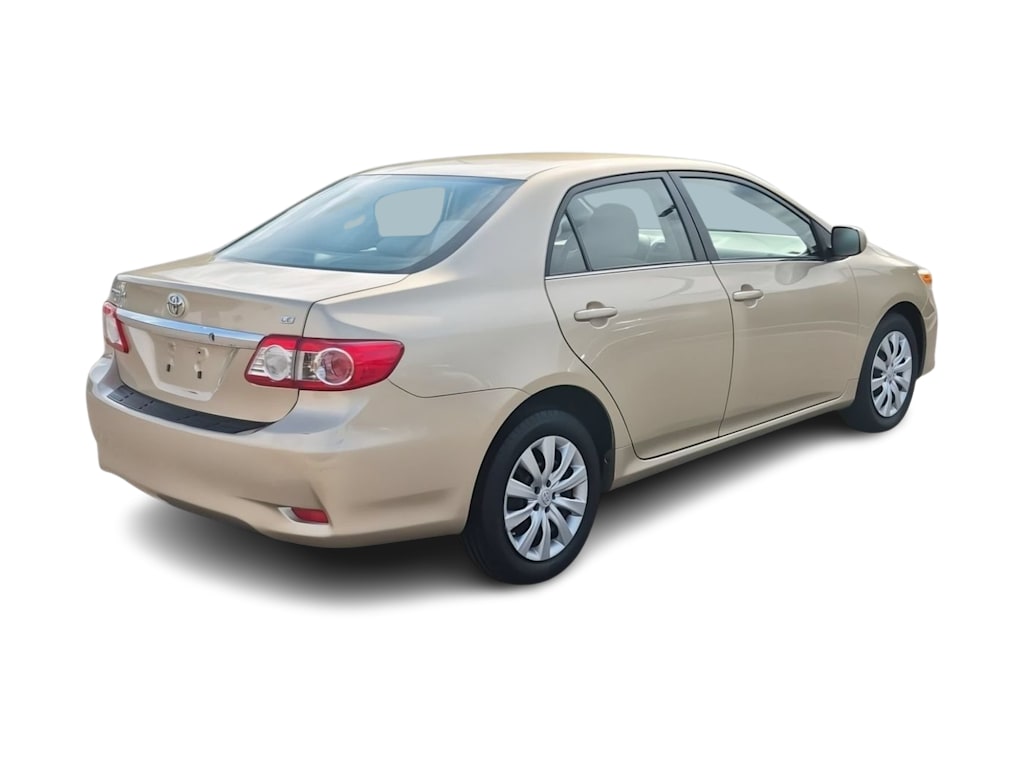 Thumbnail: 2013 Toyota Corolla - 22