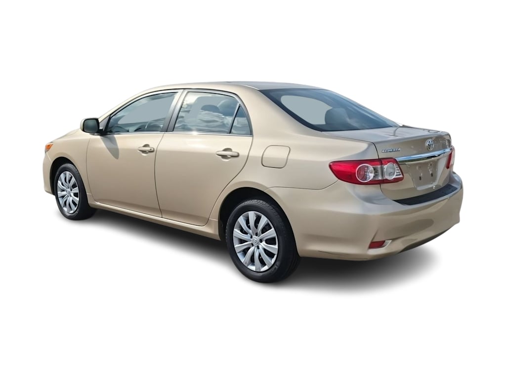 Thumbnail: 2013 Toyota Corolla - 4