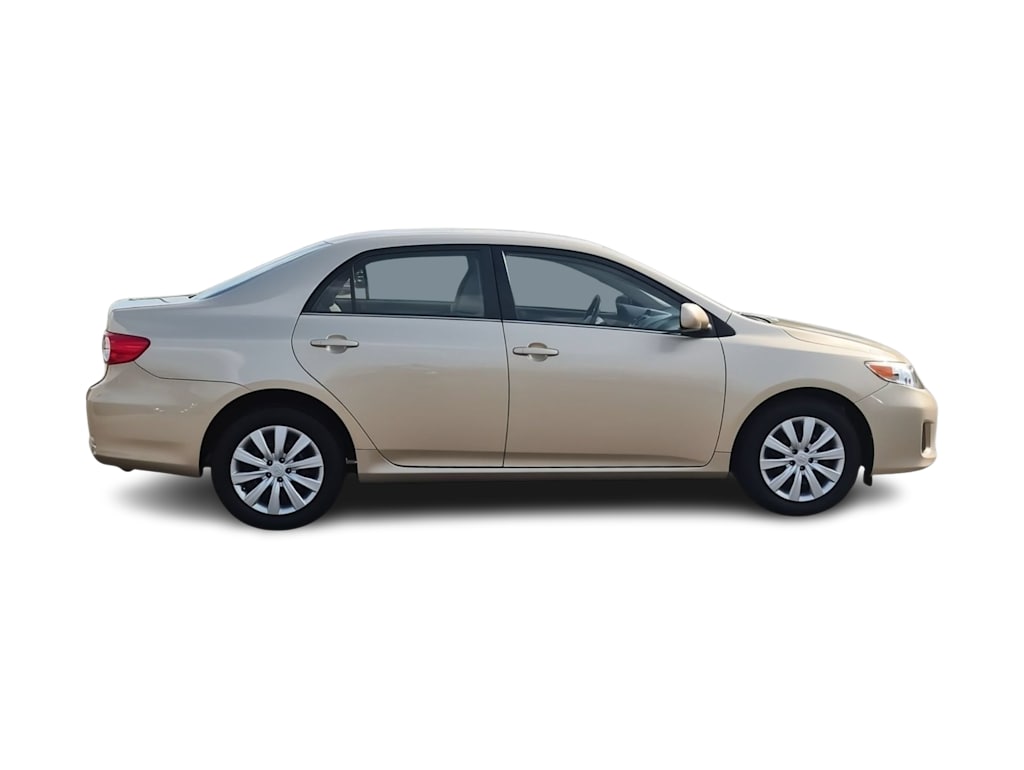 Thumbnail: 2013 Toyota Corolla - 23