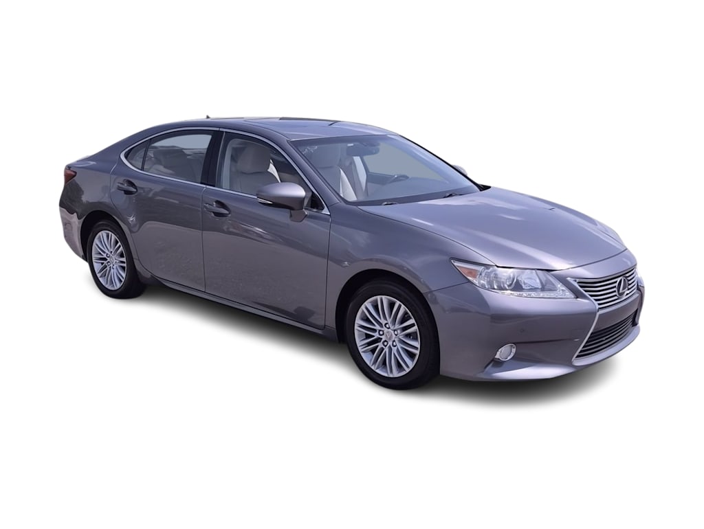 Thumbnail: 2013 Lexus ES - 18
