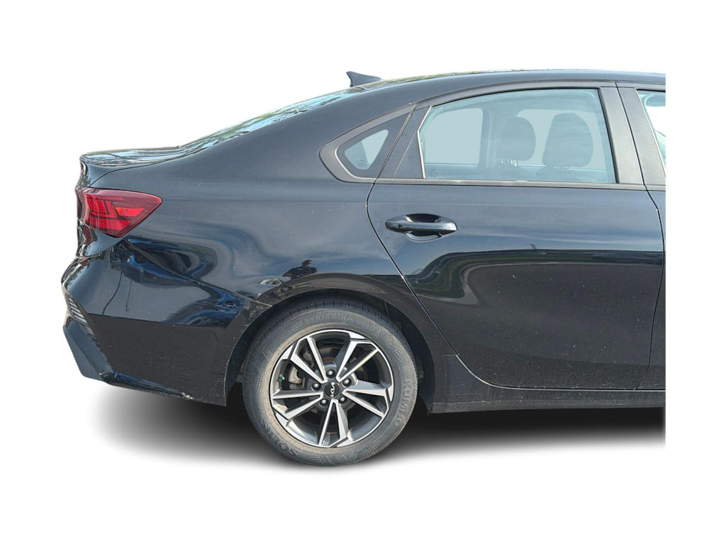 Thumbnail: 2022 Kia Forte - 19