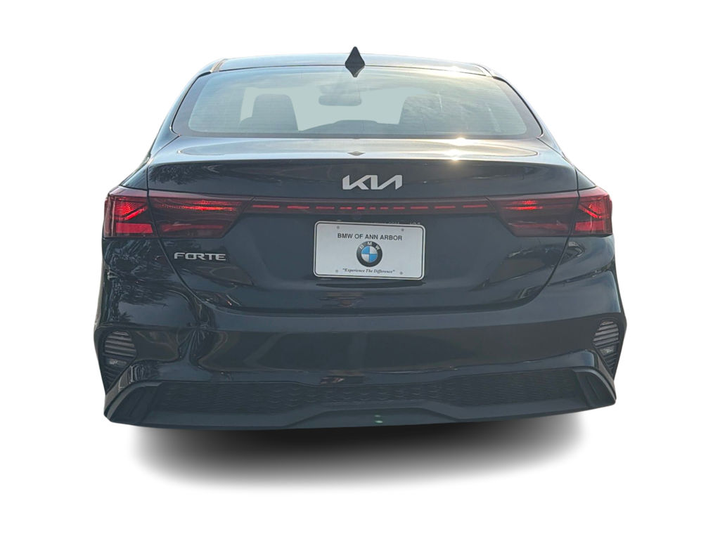 Thumbnail: 2022 Kia Forte - 5