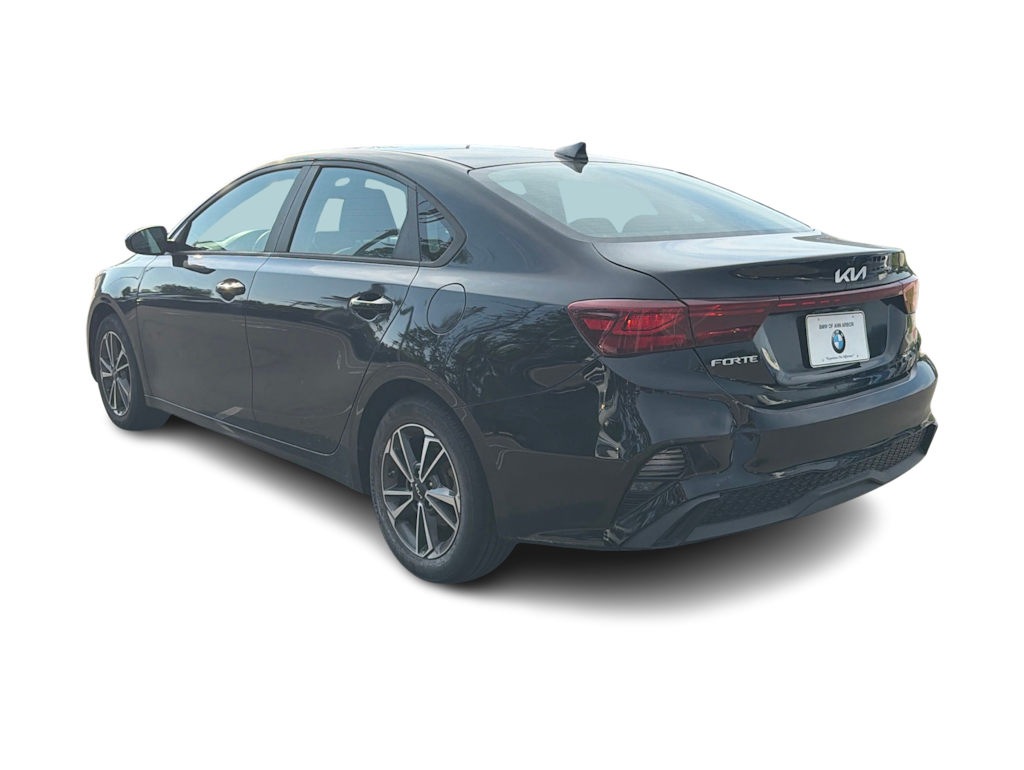 Thumbnail: 2022 Kia Forte - 17