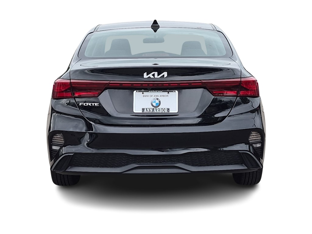 Thumbnail: 2022 Kia Forte - 4