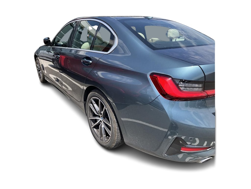 Thumbnail: 2021 BMW 3 Series - 2