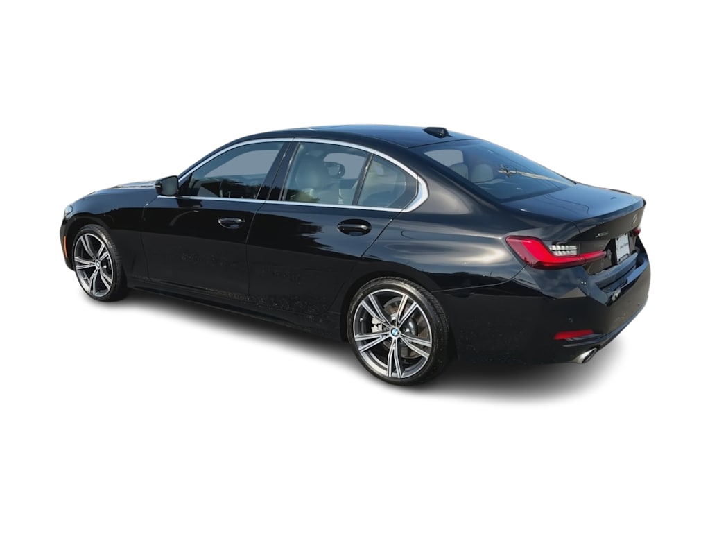 Thumbnail: 2024 BMW 3 Series - 4