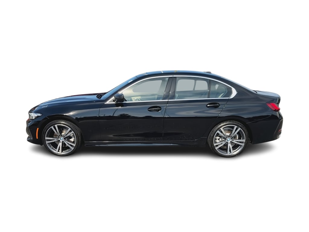 Thumbnail: 2024 BMW 3 Series - 3