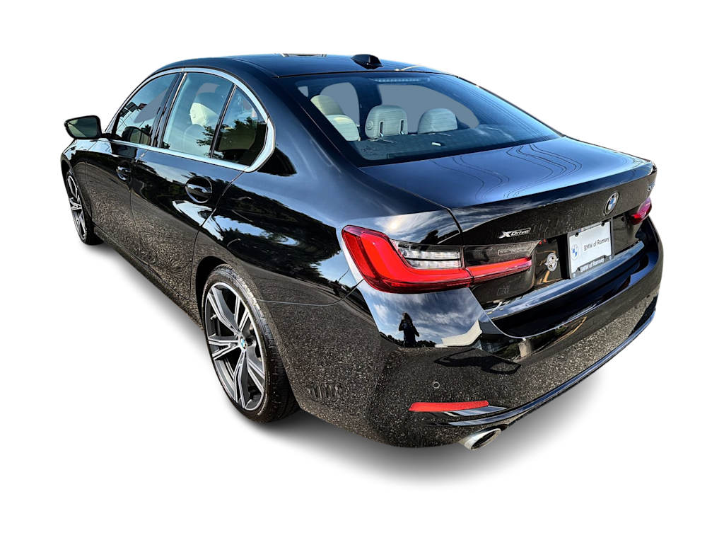 Thumbnail: 2024 BMW 3 Series - 26