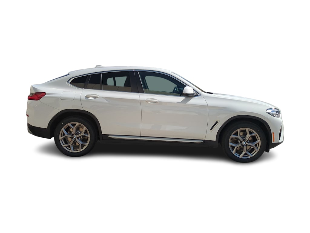 Thumbnail: 2023 BMW X4 - 21
