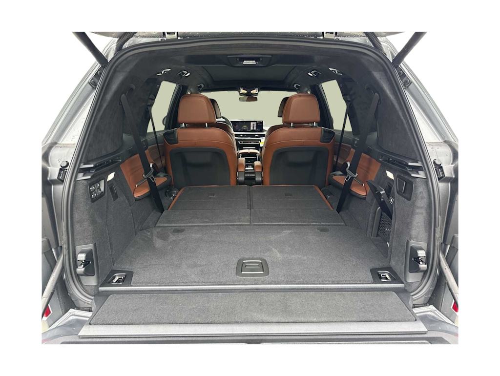 Thumbnail: 2026 BMW X7 - 38