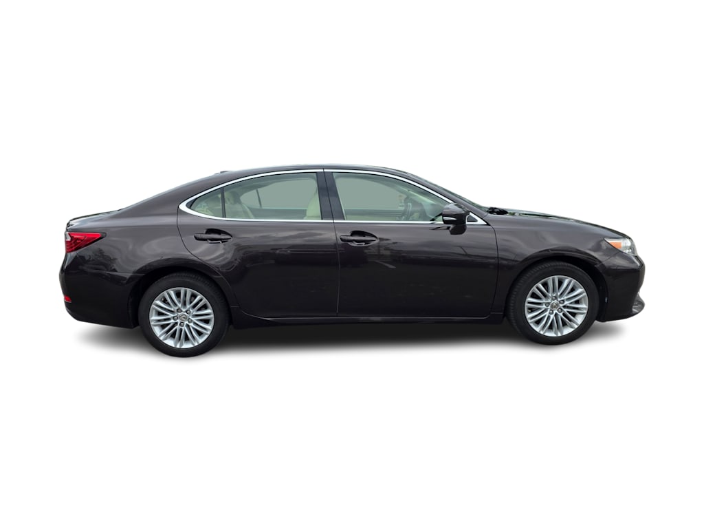 Thumbnail: 2014 Lexus ES - 14