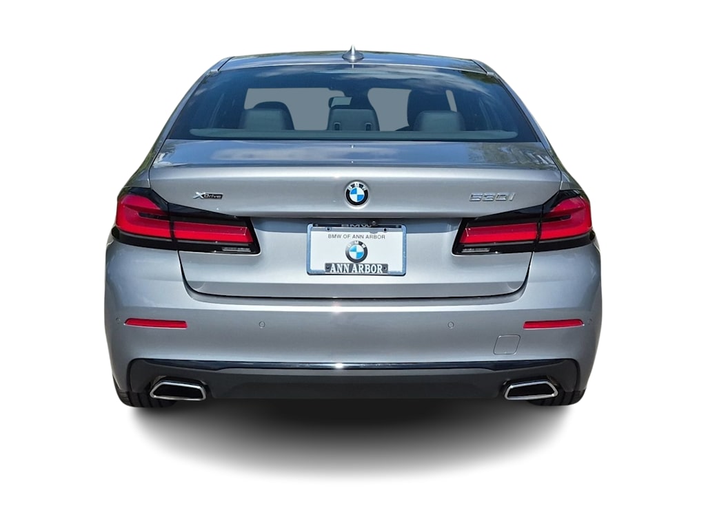 Thumbnail: 2023 BMW 5 Series - 5