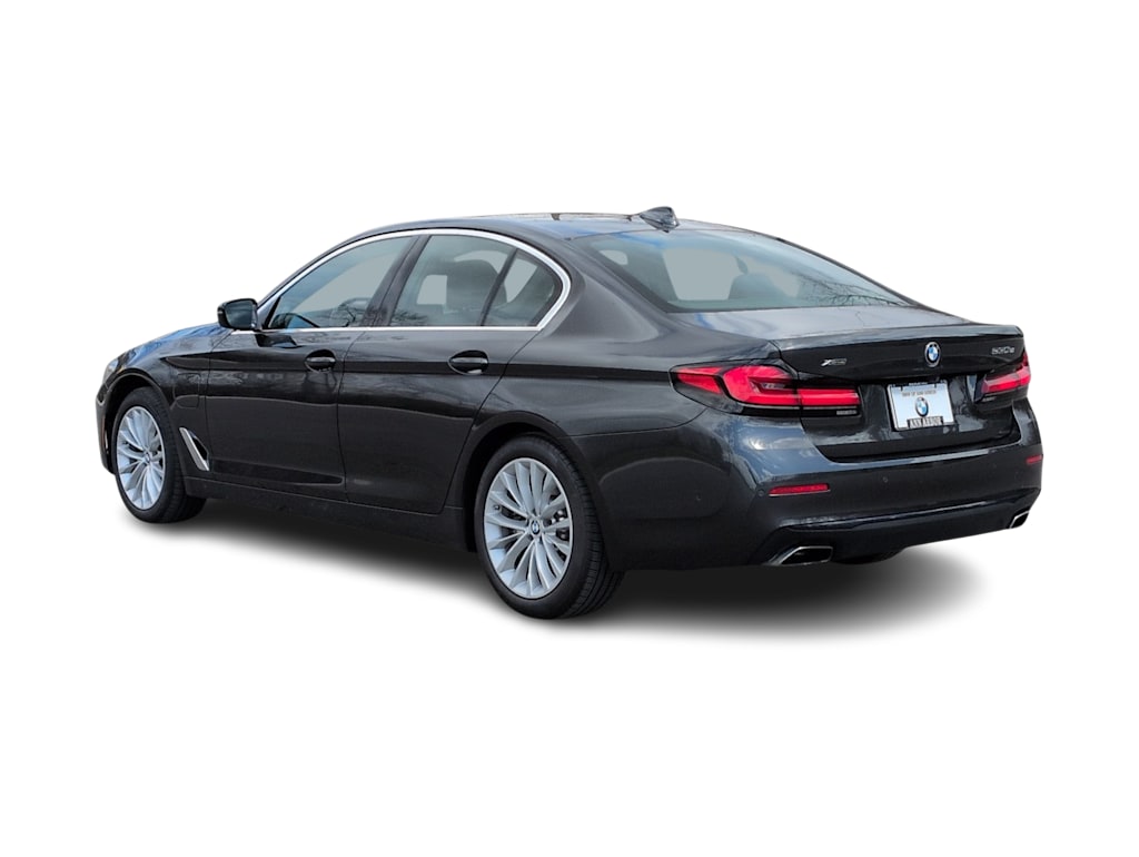 Thumbnail: 2021 BMW 5 Series - 4