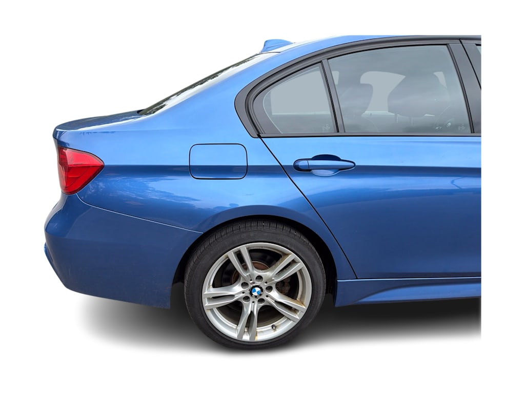 Thumbnail: 2013 BMW 3 Series - 17