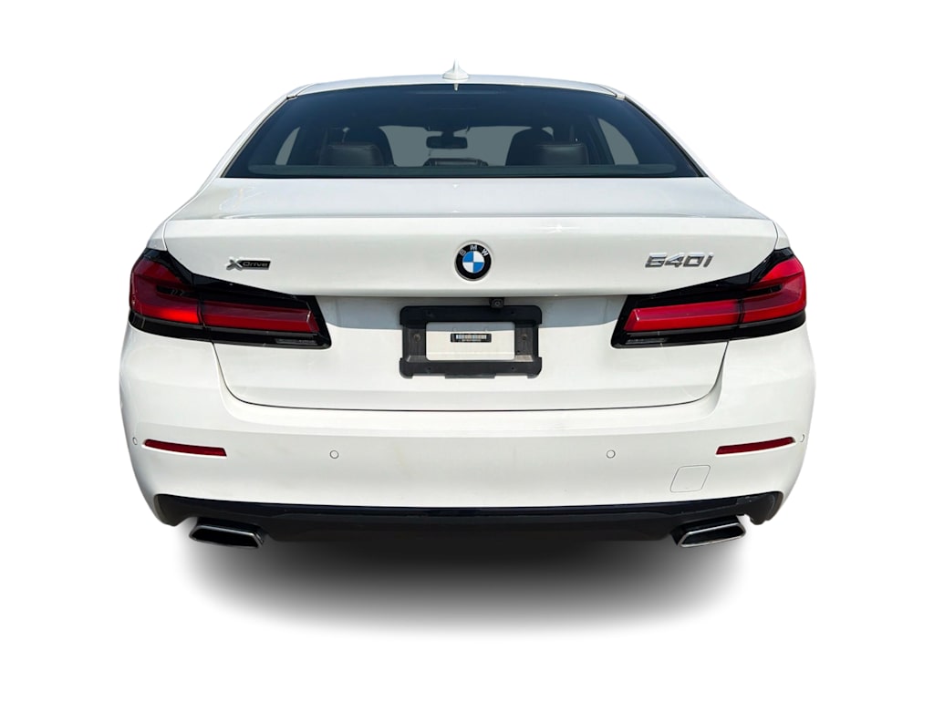 Thumbnail: 2021 BMW 5 Series - 5