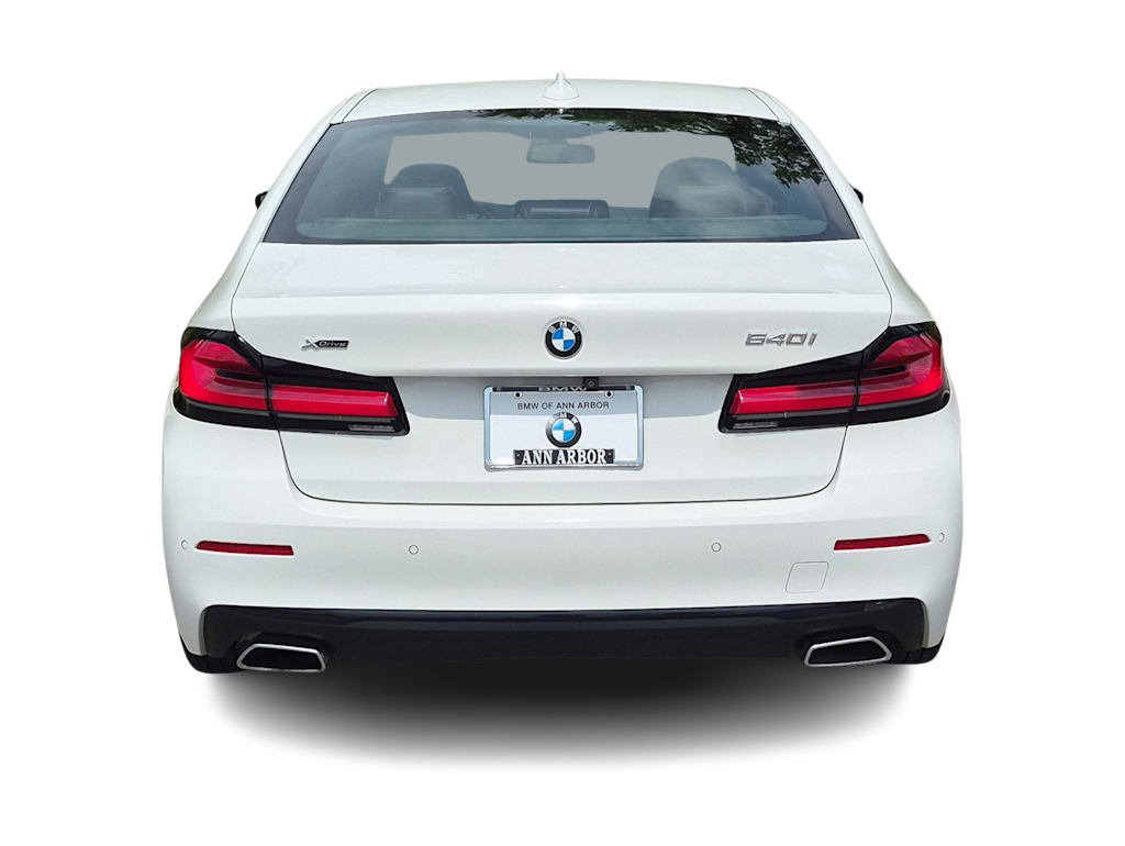 Thumbnail: 2021 BMW 5 Series - 5