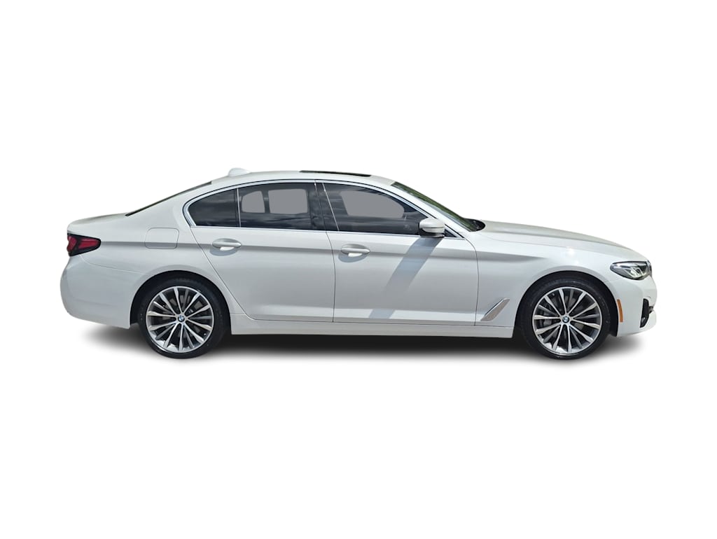 Thumbnail: 2023 BMW 5 Series - 24