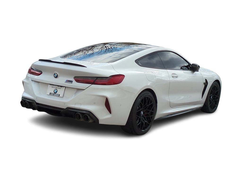 Thumbnail: 2025 BMW M8 - 19