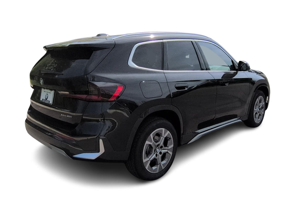 Thumbnail: 2026 BMW X1 - 21