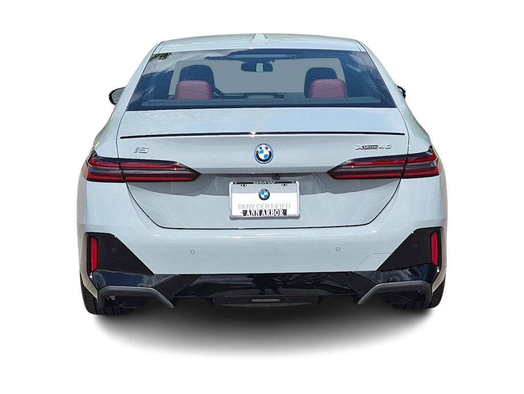 Thumbnail: 2026 BMW i5 - 5