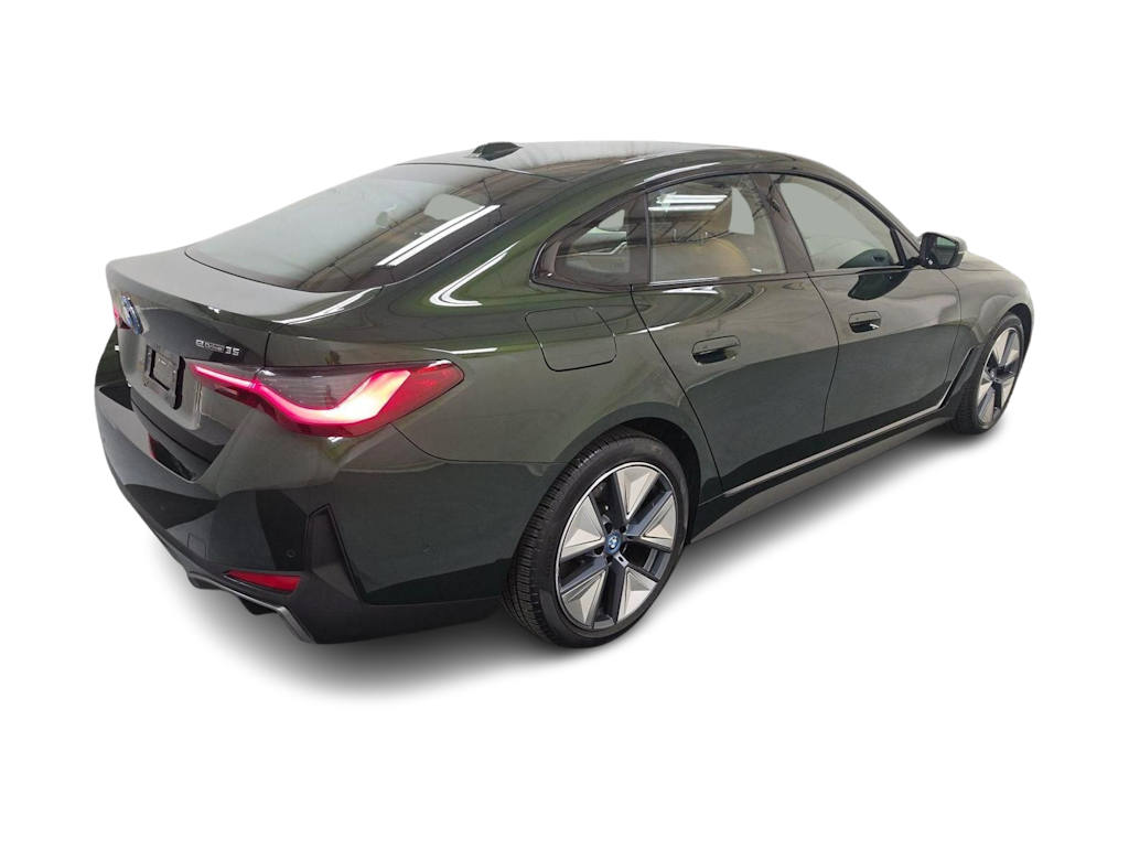 Thumbnail: 2023 BMW i4 - 12