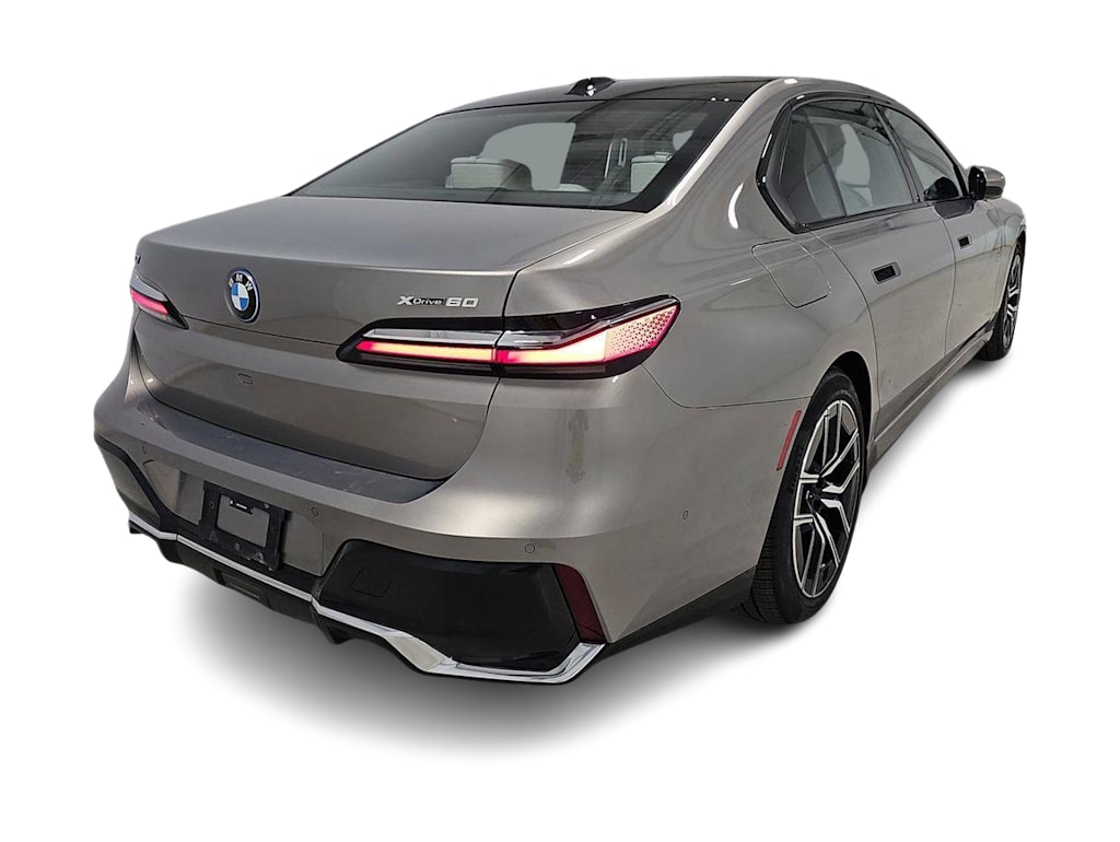 Thumbnail: 2023 BMW i7 - 13