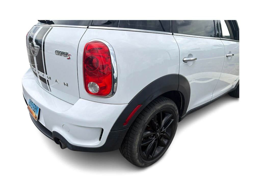 Thumbnail: 2014 MINI Cooper Countryman - 25
