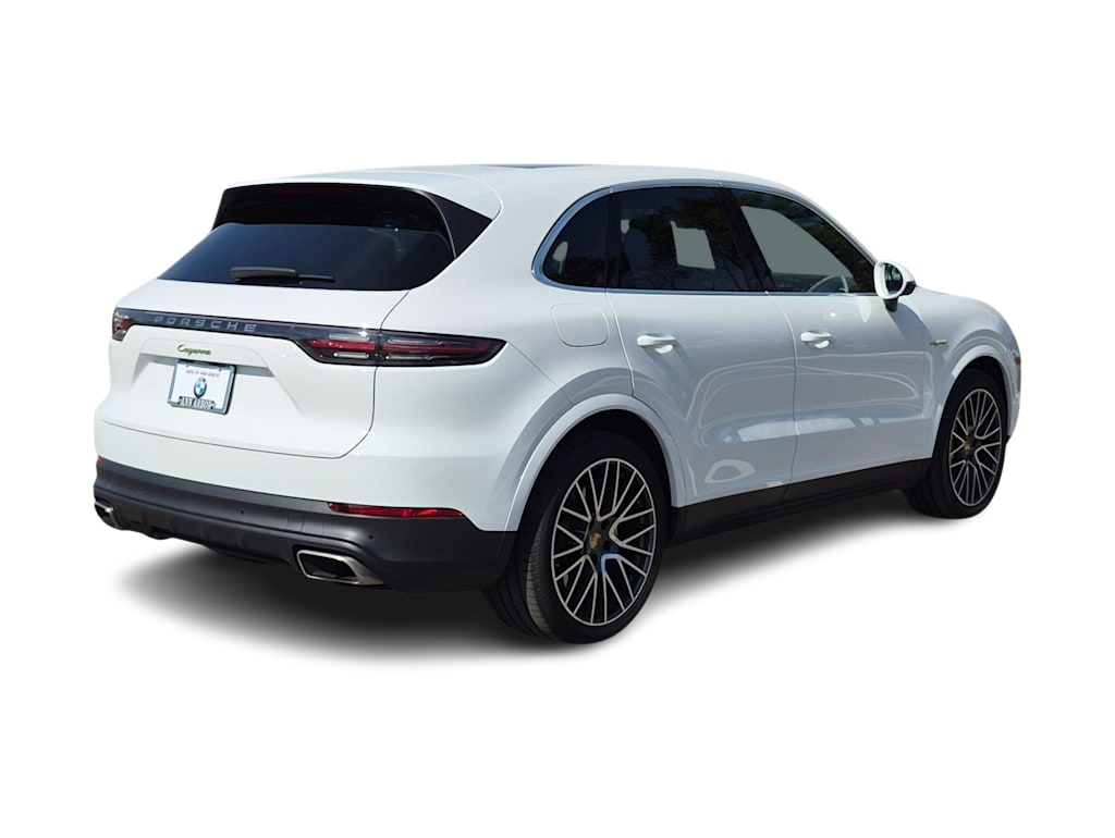 Thumbnail: 2023 Porsche Cayenne - 22