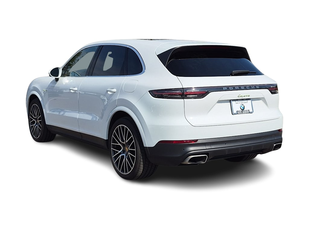 Thumbnail: 2023 Porsche Cayenne - 4