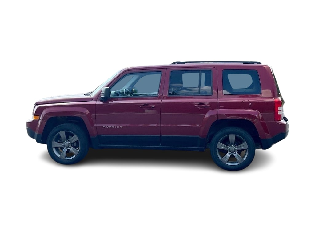 Thumbnail: 2015 Jeep Patriot - 3