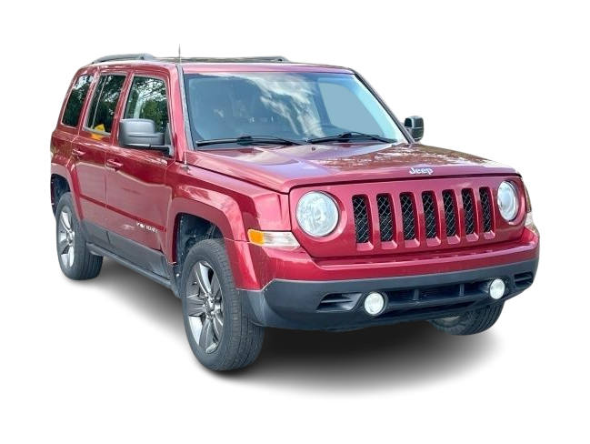 Thumbnail: 2015 Jeep Patriot - 17