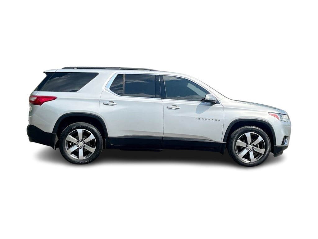 Thumbnail: 2019 Chevrolet Traverse - 24