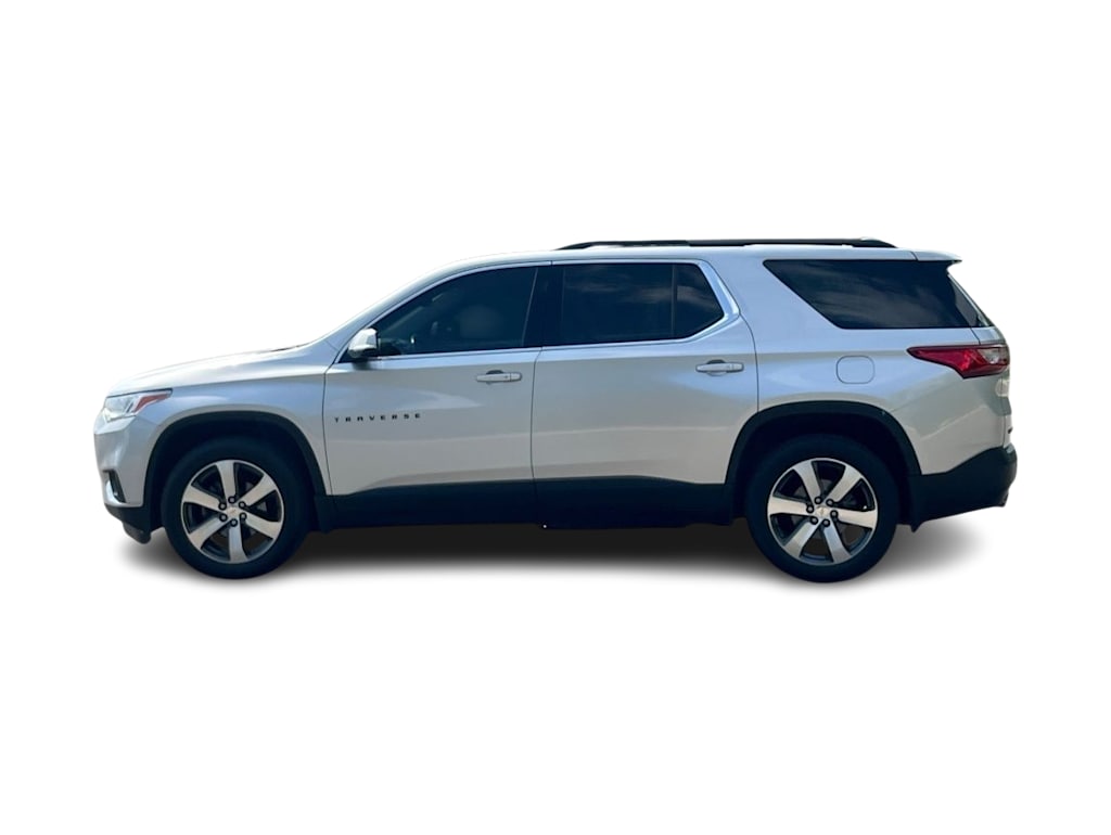 Thumbnail: 2019 Chevrolet Traverse - 3