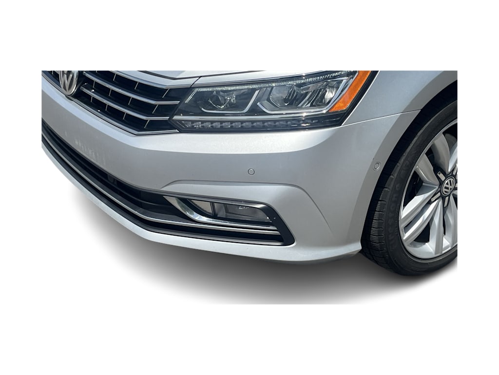 Thumbnail: 2017 Volkswagen Passat - 33