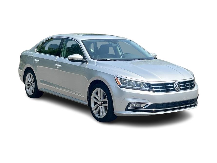 Thumbnail: 2017 Volkswagen Passat - 21
