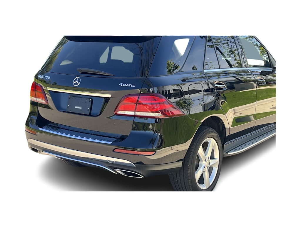 Thumbnail: 2016 Mercedes-Benz GLE - 26