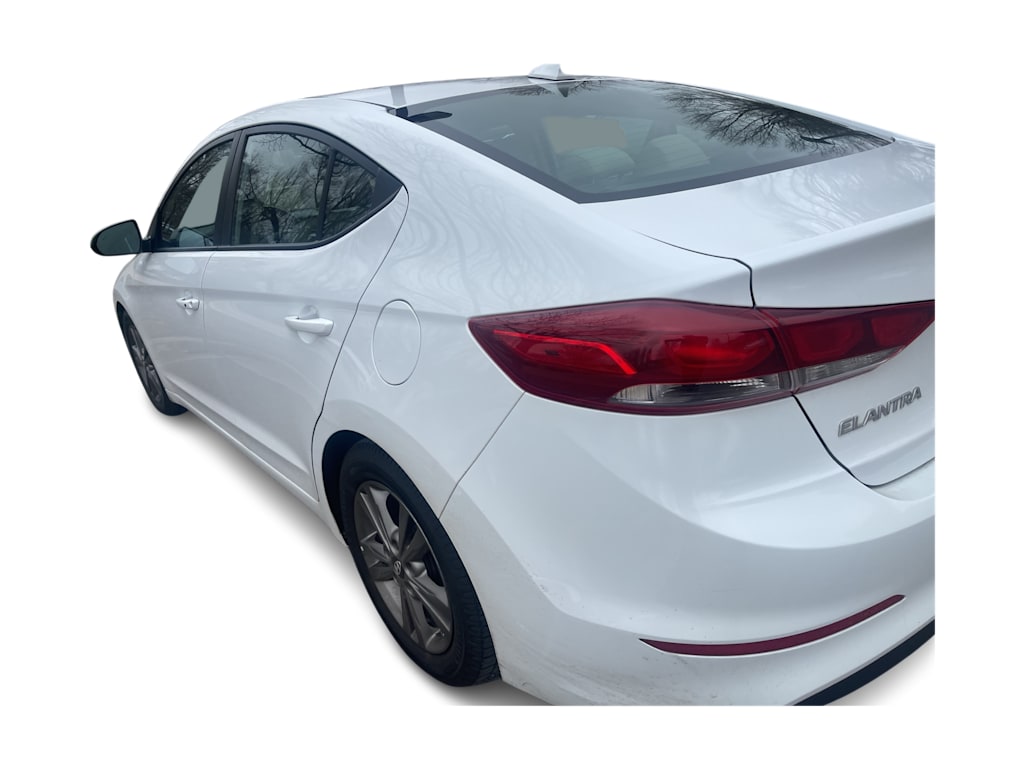 2017 Hyundai Elantra SE 3