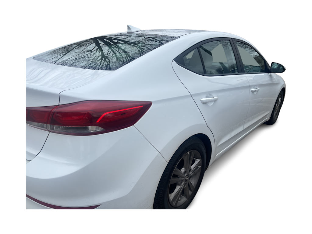 2017 Hyundai Elantra SE 18