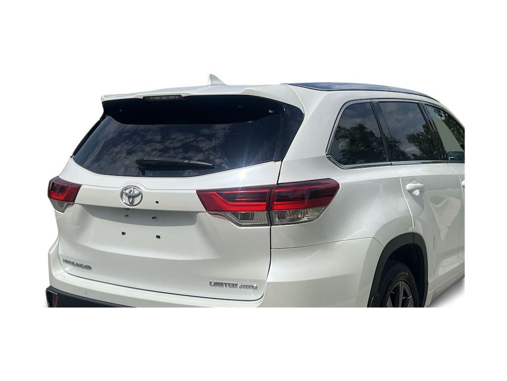 Thumbnail: 2019 Toyota Highlander - 30