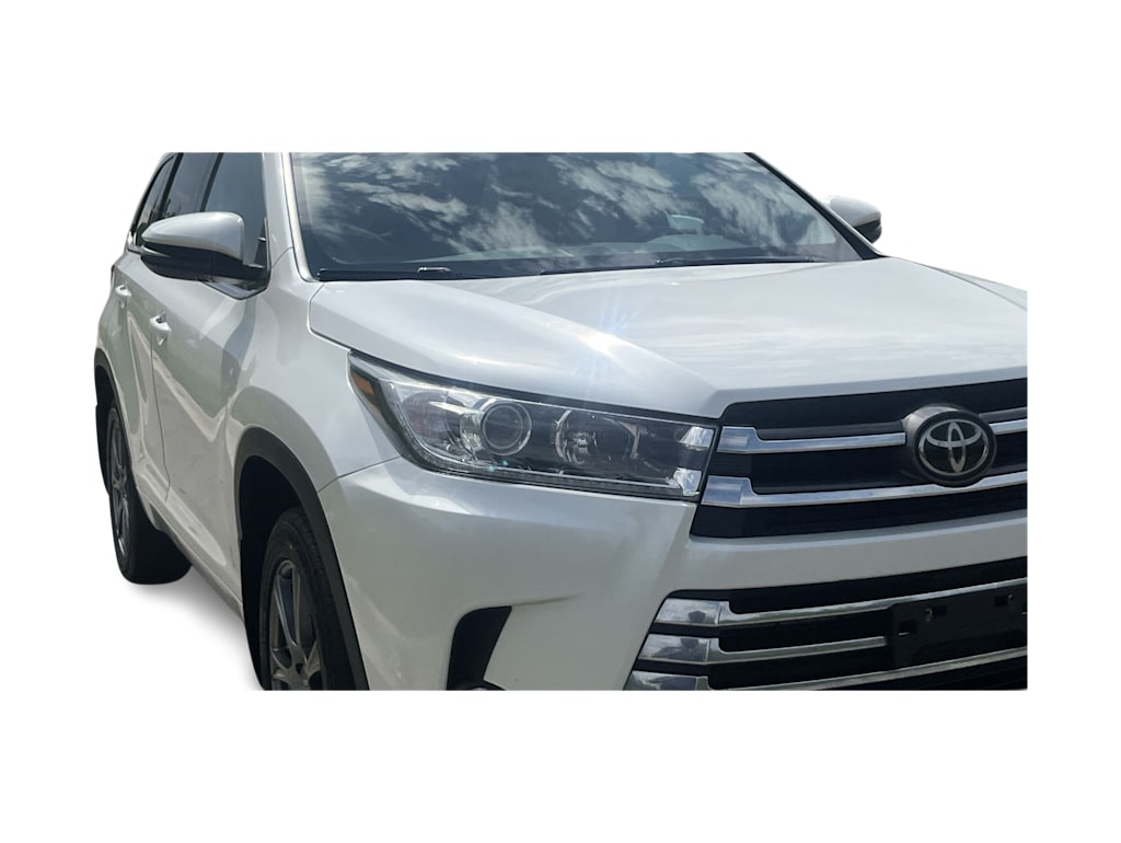 Thumbnail: 2019 Toyota Highlander - 31