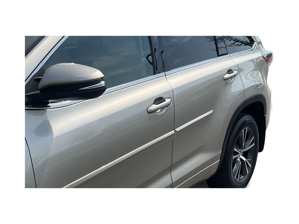 Thumbnail: 2016 Toyota Highlander - 27